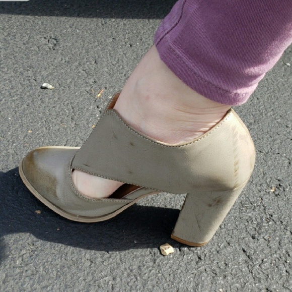 ⭐ LAST 1 ⭐Grey Distressed Booties - Picture 6 of 6